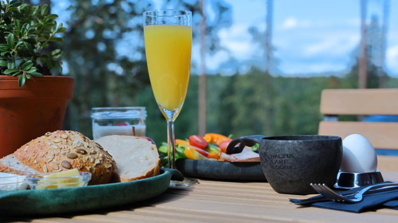 אספו Haltia Lake Lodge Nature Boutique Hotel & Glamping מראה חיצוני תמונה
