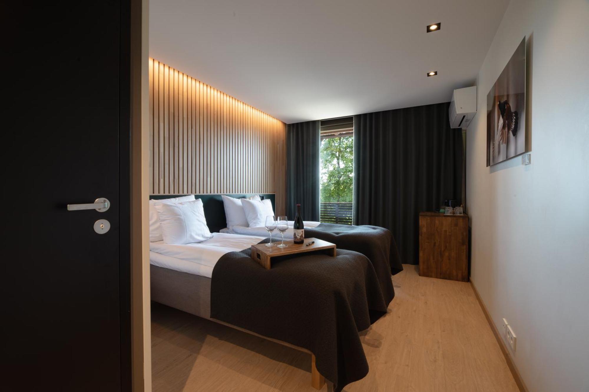 אספו Haltia Lake Lodge Nature Boutique Hotel & Glamping מראה חיצוני תמונה